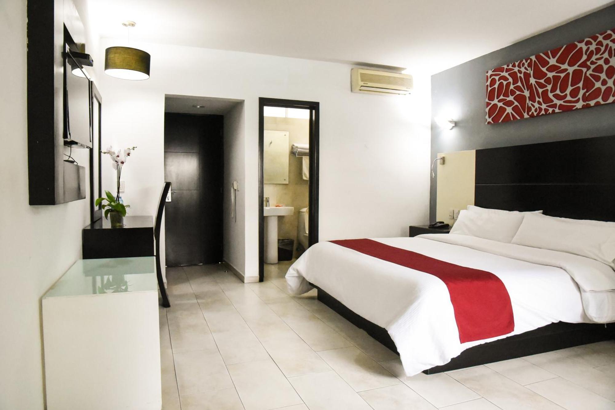 Hotel Expo Plaza Business And Family Guadalajara 사포판 외부 사진
