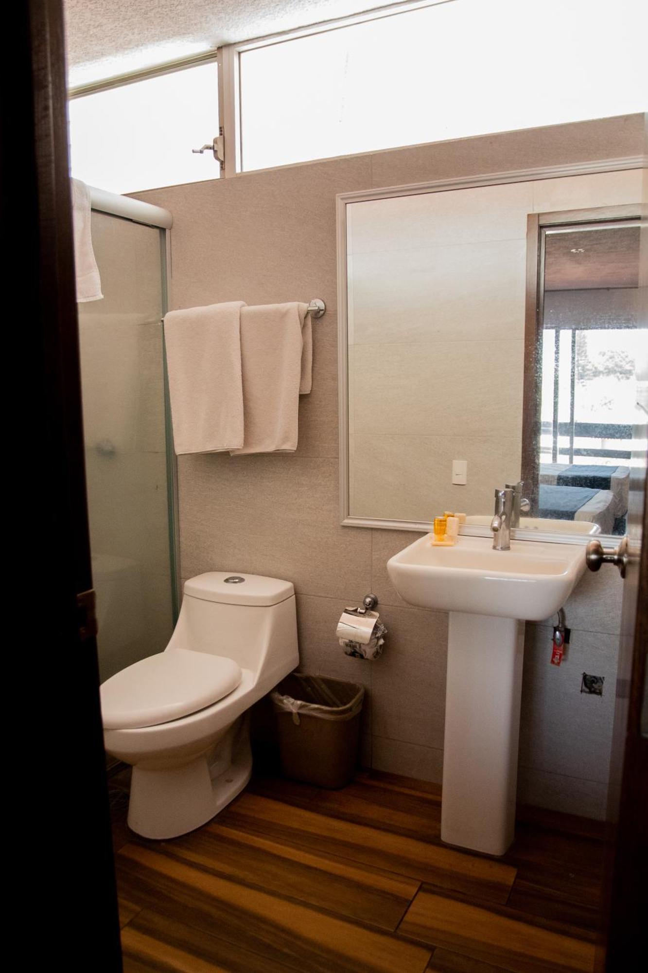 Hotel Expo Plaza Business And Family Guadalajara 사포판 외부 사진